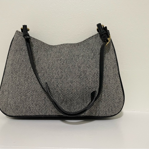 Coach Tweed Grey Herringbone Shoulder Bag. D1K-8162 - Picture 2 of 6